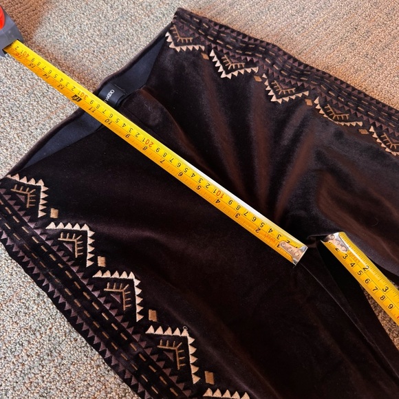 Free People x Driftwood Farrah Embroidered Velvet Pull on Flares S pants flared - Picture 6 of 11